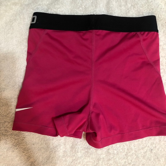 Nike Pro DriFit Shorts - Picture 4 of 4